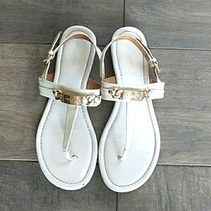 COACH SIGNATURE LOGO PATENT LEATHER SANDALS 8.5